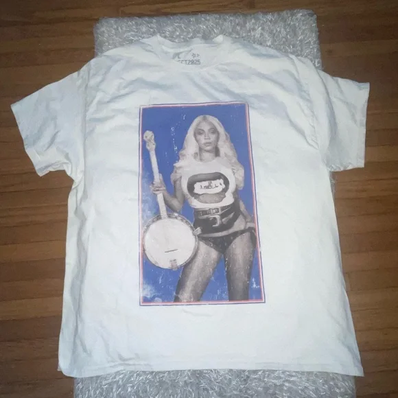 Beyoncé Official Cowboy Carter Tour Riverdance Tee Shirt - Picture 2 of 4